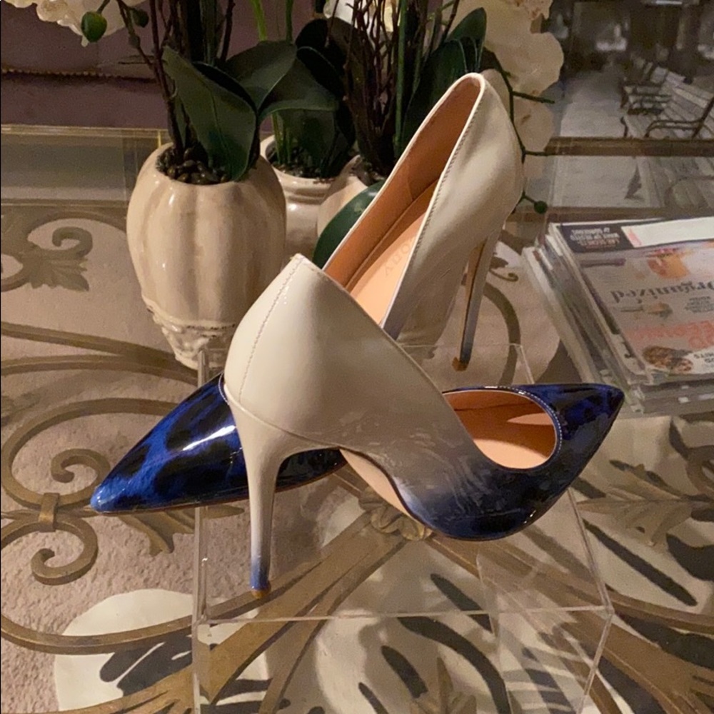 Blue Leopard ombré shoe